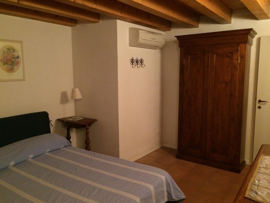 Villa Pastori Мира Стая снимка