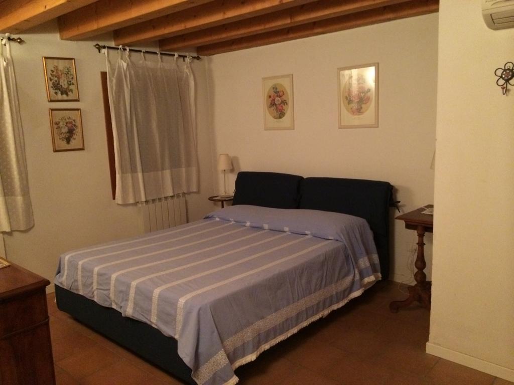 Villa Pastori Мира Стая снимка