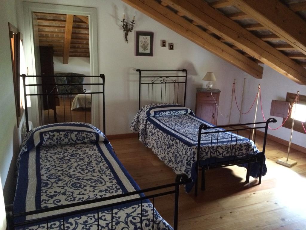 Villa Pastori Мира Стая снимка